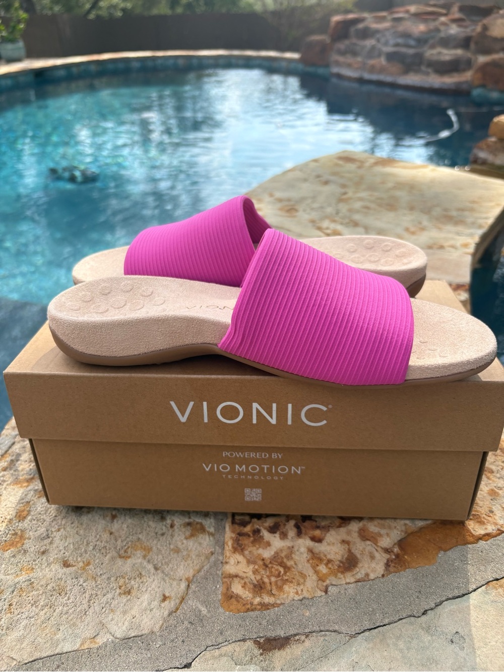 Vionic Renie Knit Slide Sandal in Rose Violet (Pink) Size 9 New in Box